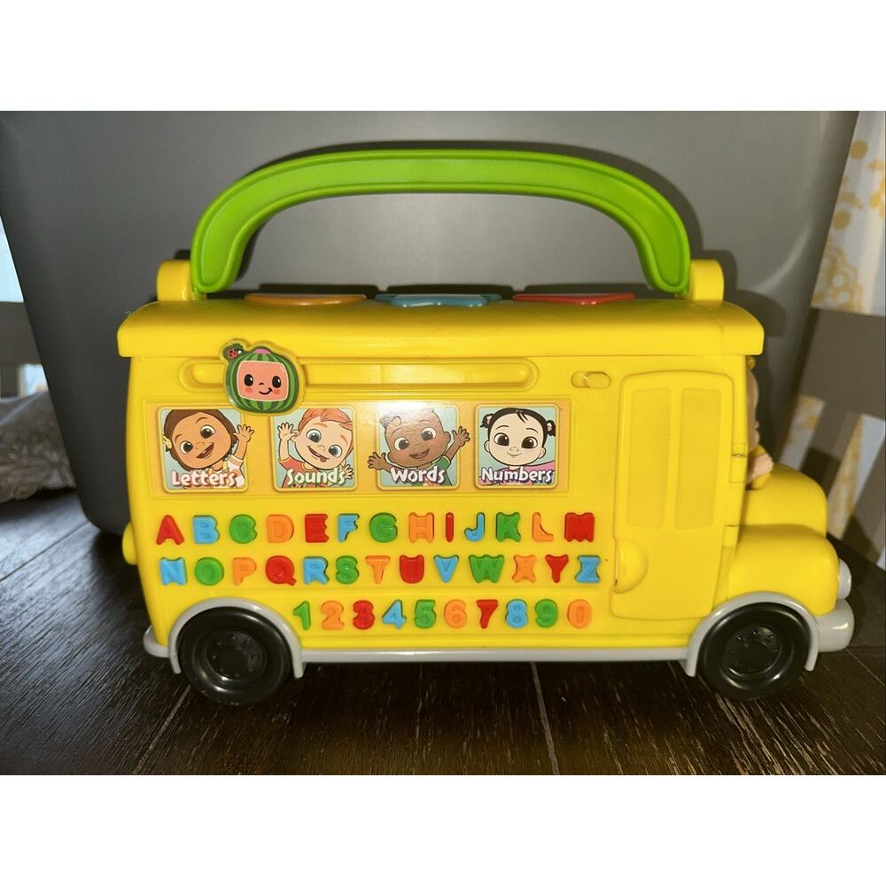 Cocomelon musical learning bus, number and letter recognition yellow school‎ bus